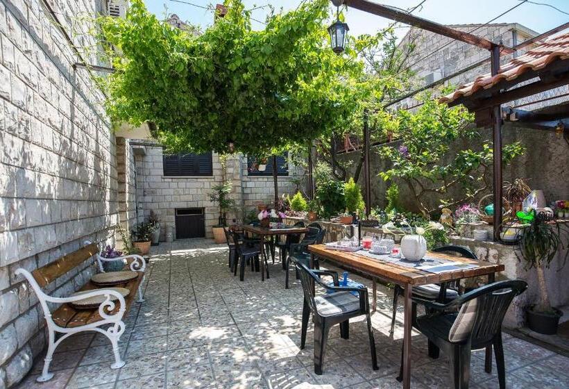اتاق استاندارد با سرویس بهداشتی مشترک, Guesthouse Ivona