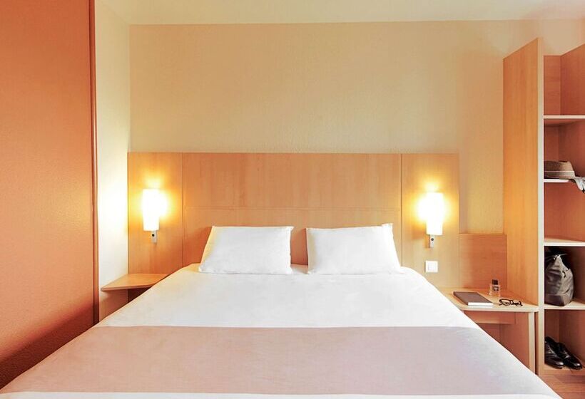 سوئیت جونیور با چشم‌انداز کوهستان, Ibis Marrakech Palmeraie