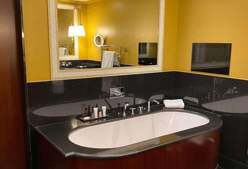 اتاق لوکس, Hôtel Barrière Fouquet S Paris