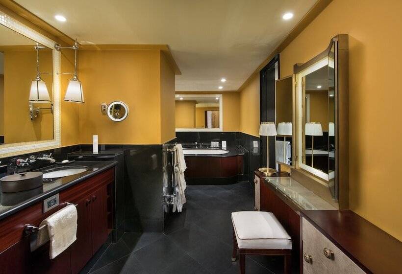 سوییت سوپریور, Hôtel Barrière Fouquet S Paris