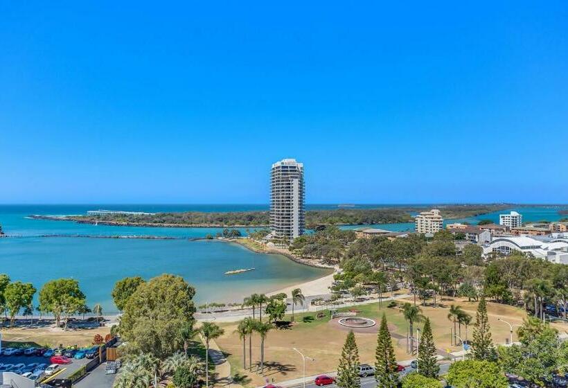Апартаменты 2 Спальни, Mantra Twin Towns