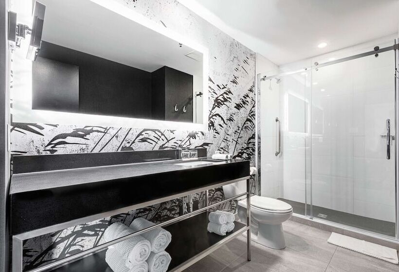 سوییت, Doubletree By Hilton Quebec Resort