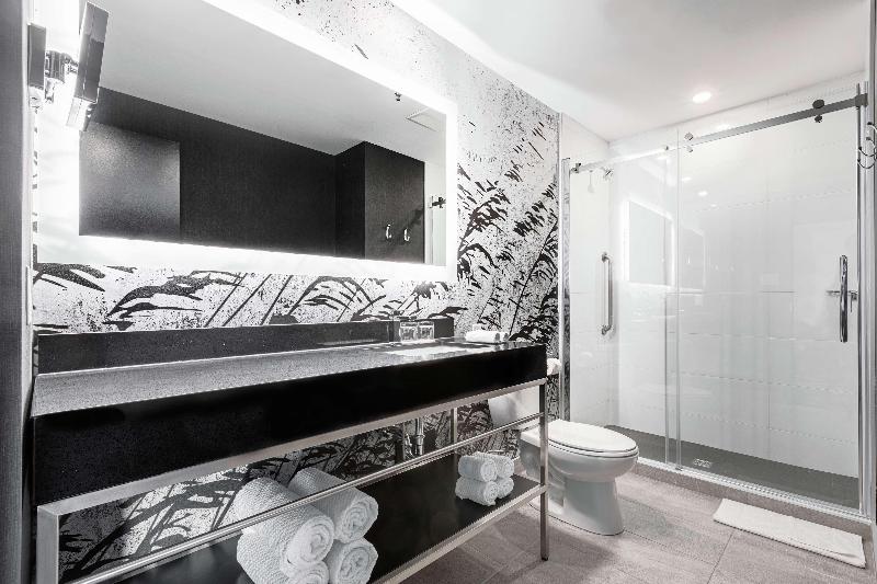 سوئیت با تخت بزرگ, Doubletree By Hilton Quebec Resort
