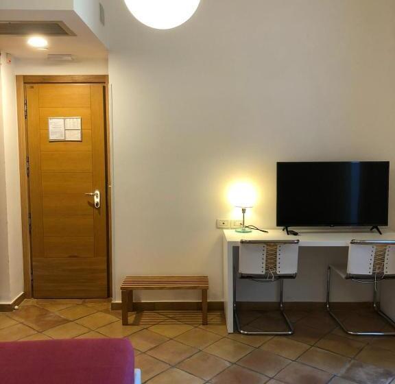 スーペリアの４人部屋, Grotta Di Tiberio
