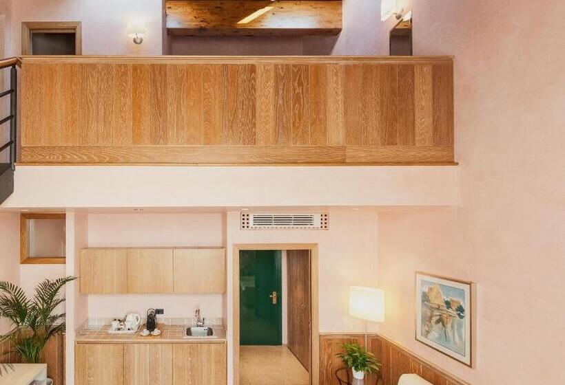 Полулюкс, Golf Inn