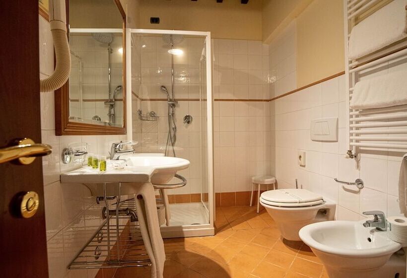 اتاق لوکس, Relais La Corte Di Bettona