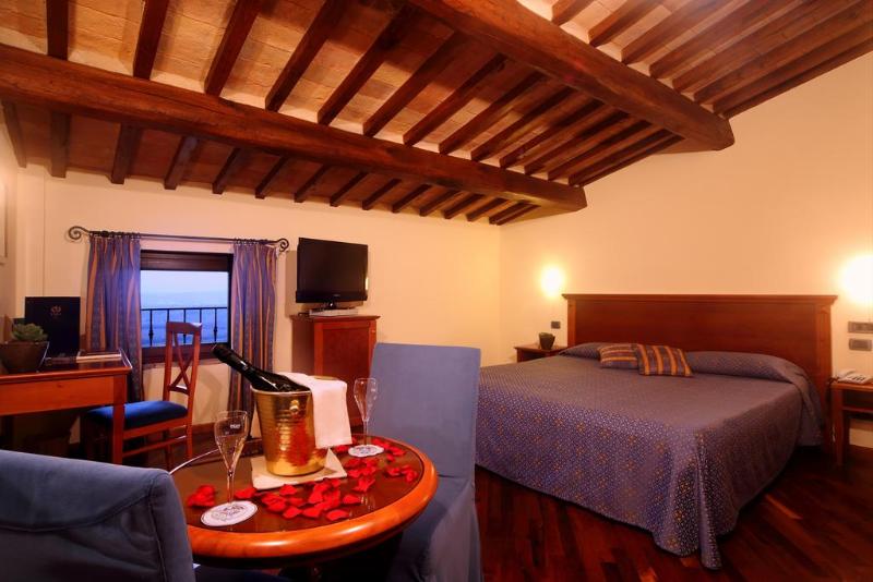 اتاق لوکس سه تخته, Relais La Corte Di Bettona