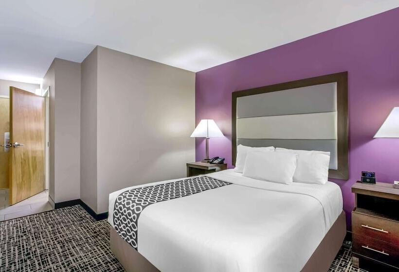 디럭스 스위트, La Quinta Inn By Wyndham Radford