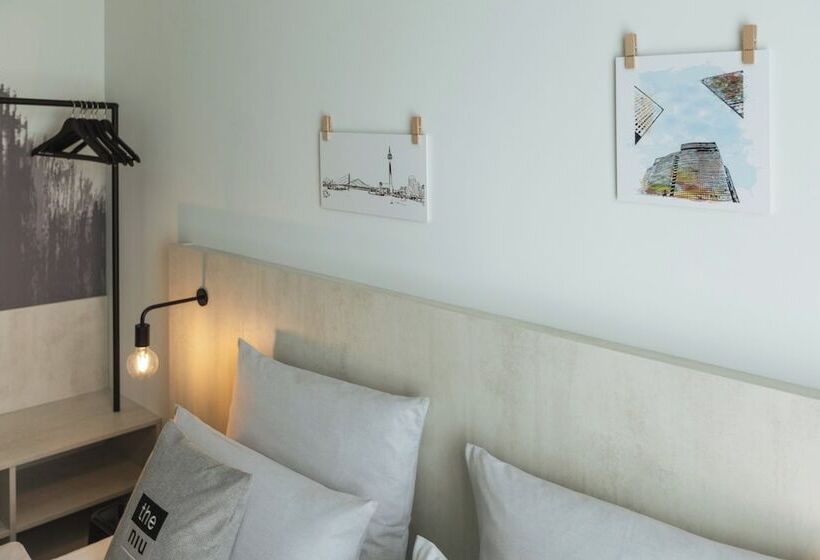 اتاق استاندارد, Holiday Inn   The Niu Tab Dusseldorf Main Station, An Ihg
