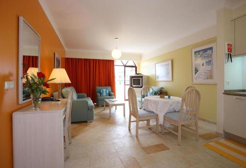 주니어 스위트, Canico Bay Apartments
