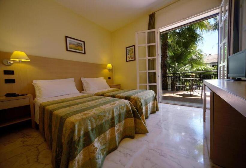 اتاق استاندارد با بالکن, Borgo Verde