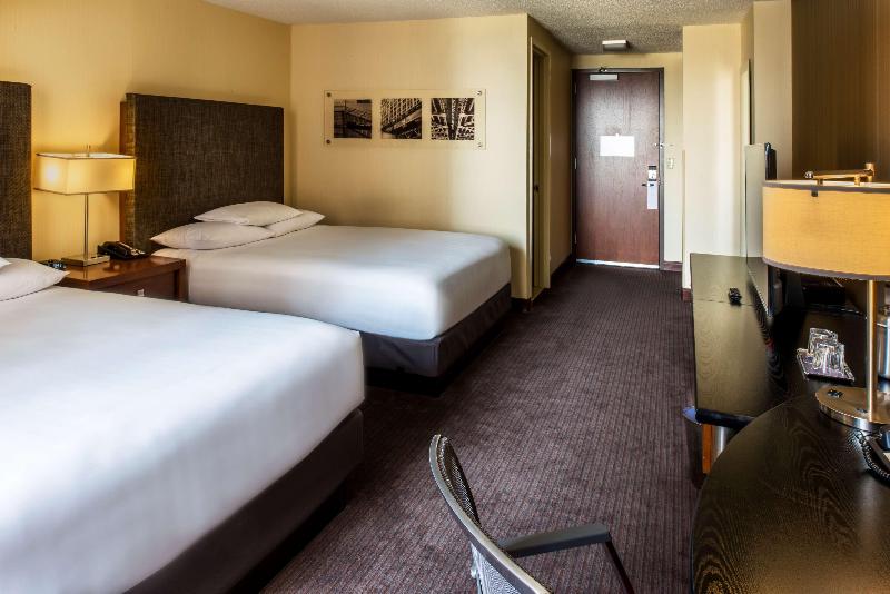 سوئیت 2 خوابه, Cosmo Hotel Hong Kong