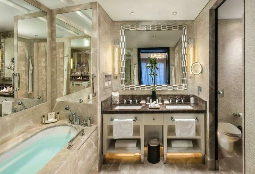 Номер Superior, Kempinski Hotel Mall Of The Emirates, Dubai