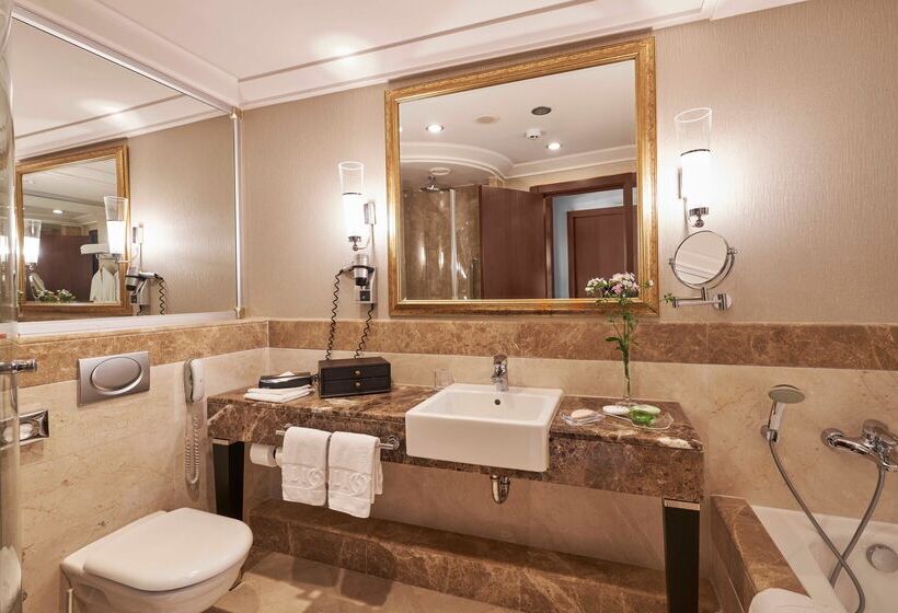 سوئیت پرزیدنت, Calista Luxury Resort