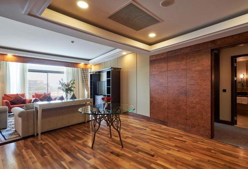 سوئیت پرزیدنت, Calista Luxury Resort
