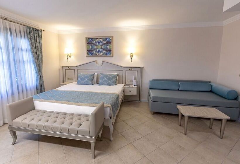 اتاق کلاب, Sunrise Resort