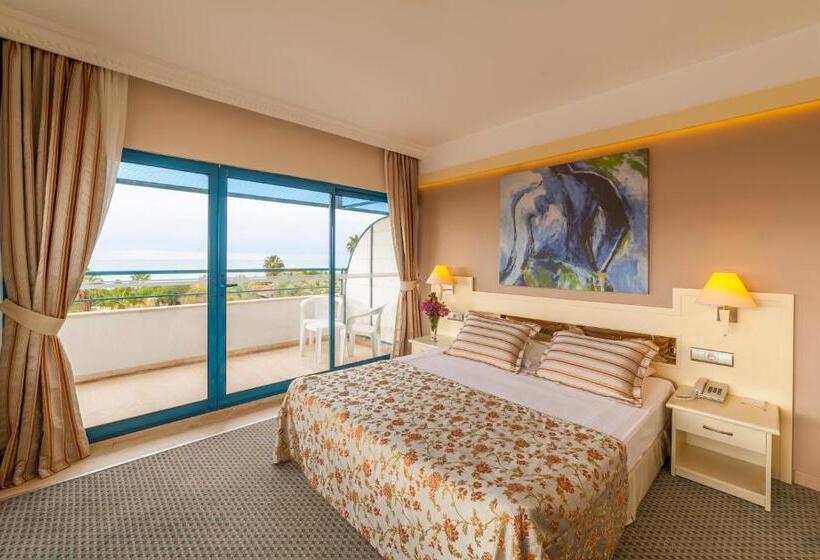 اتاق استاندارد با چشم‌انداز دریا, Sunrise Resort