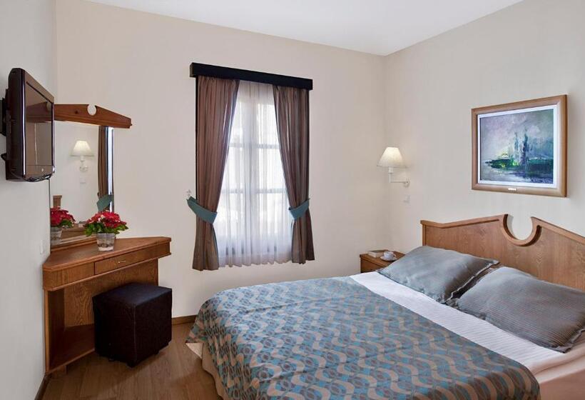 اتاق کلاب, Sunrise Resort