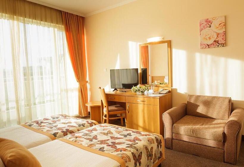 Одноместный Номер Вид на Бассейн, Wela   Premium All Inclusive