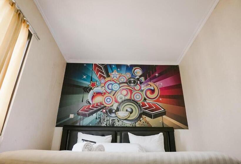 带大床的标准间, Votel Hotel Tulungagung