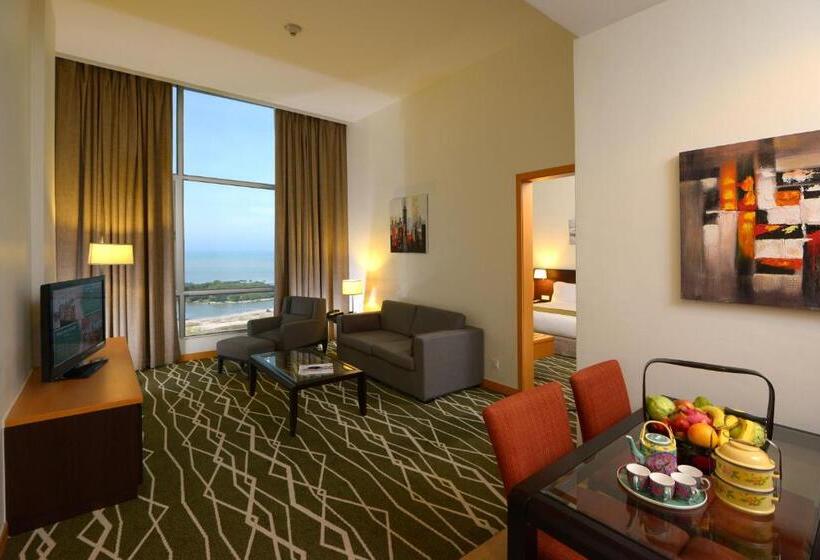 Suite Letto King, Holiday Inn Melaka By Ihg