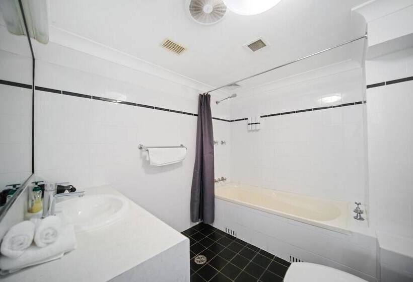 Семейный Номер, Golf Place Inn