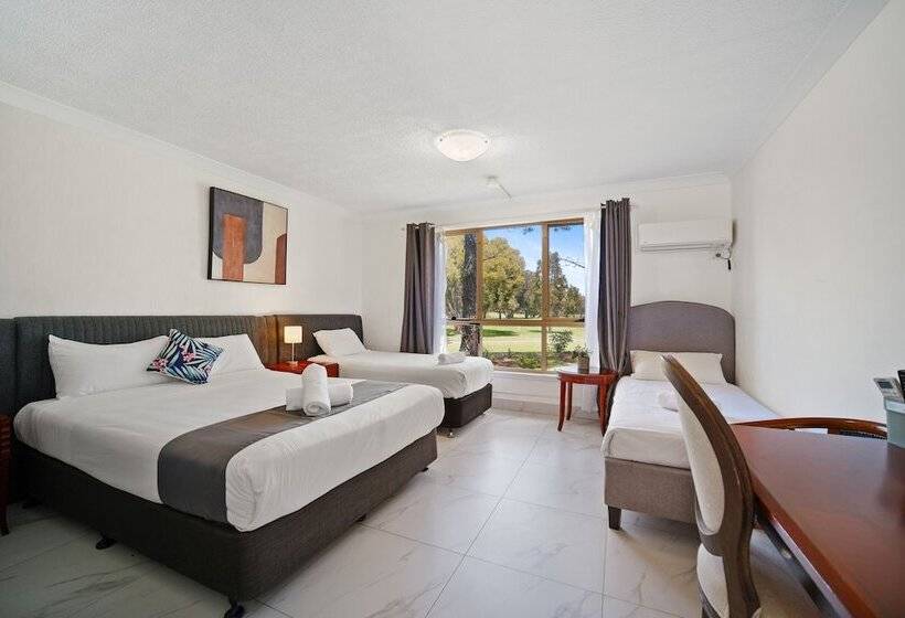 Семейный Номер, Golf Place Inn