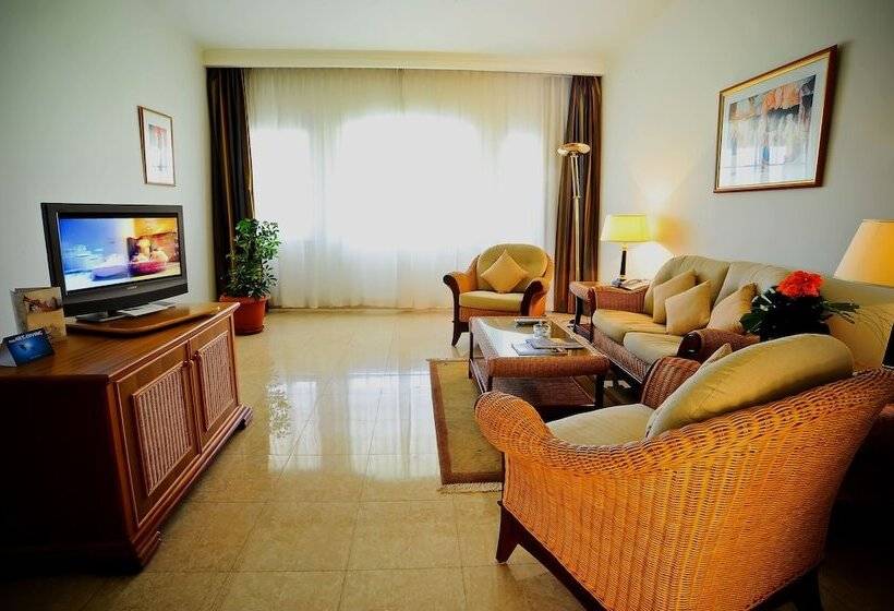 اتاق استاندارد با چشم‌انداز استخر, Jolie Ville Royal Peninsula Hotel & Resort Sharm El Sheikh