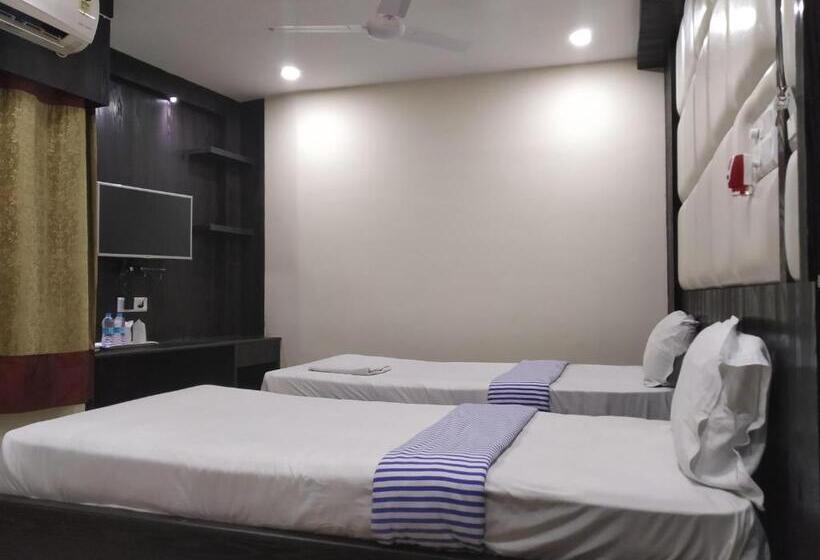 اتاق لوکس, Bikram A Boutique