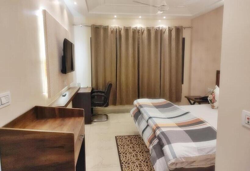 带大床的标准间, Luxuria