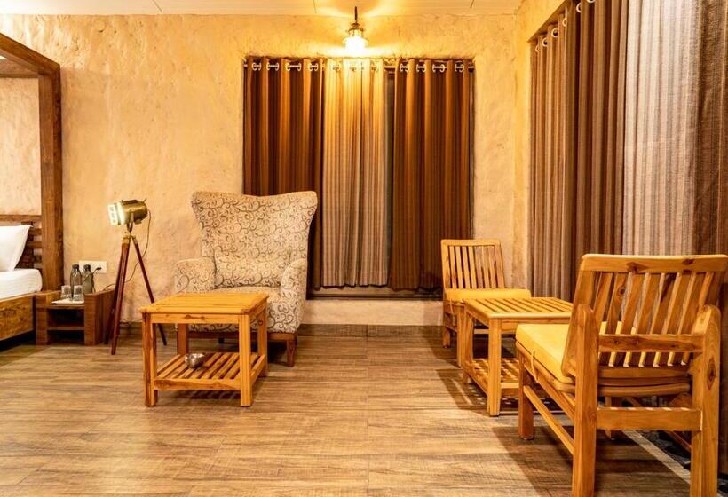 デラックスルーム, The Satpura Panchtatva Villa