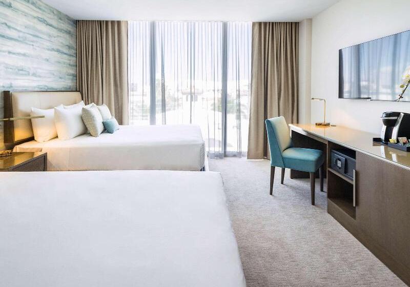 수피리어 룸, Iberostar Waves Miami Beach