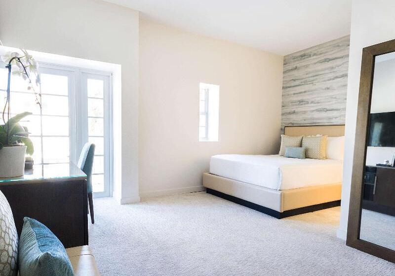 חדר קלאסי מיטת קינג סייז, Iberostar Waves Miami Beach