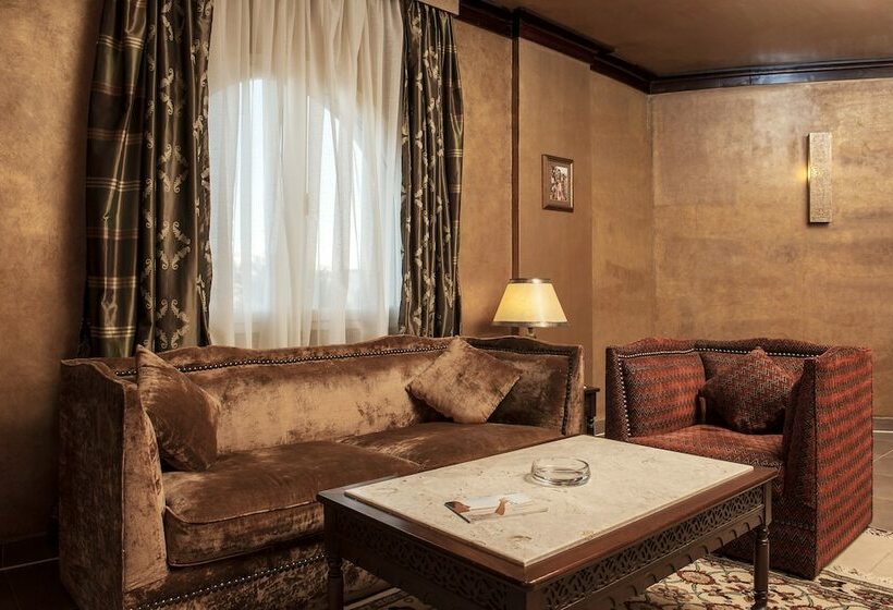سوئیت اجرایی با چشم‌انداز دریا, Sunrise Mamlouk Palace Resort