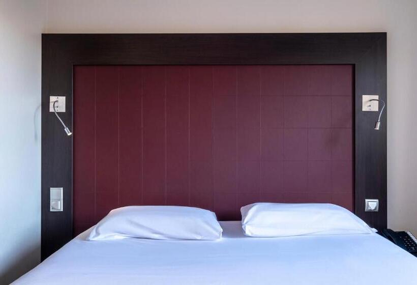 Апартаменты 2 Спальни, Clarion Aparthotel Toulouse Blagnac Airport