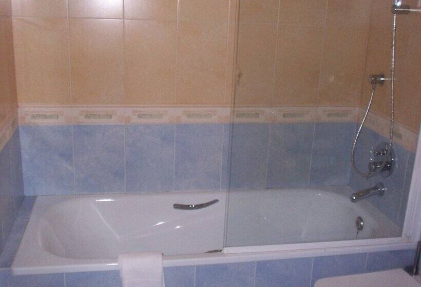 Номер Стандарт Трехместный, O Noso Portosin