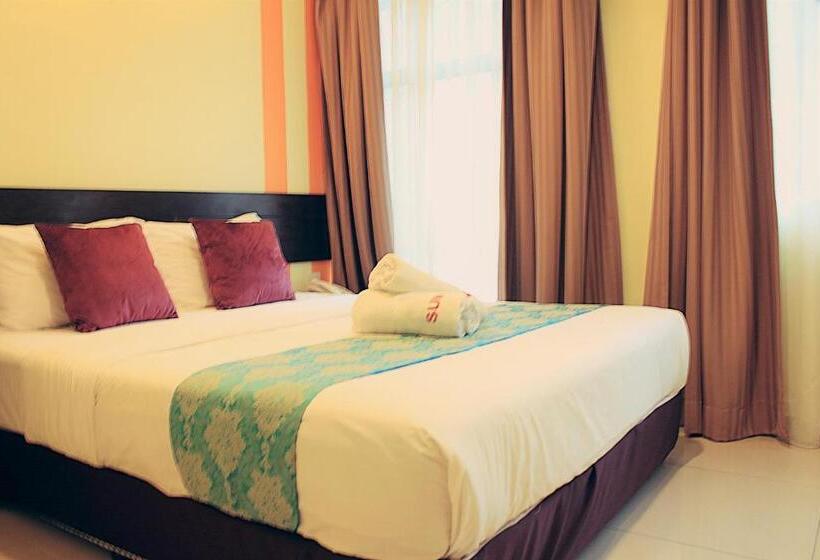 Номер Deluxe, Sun Inns Permas Jaya