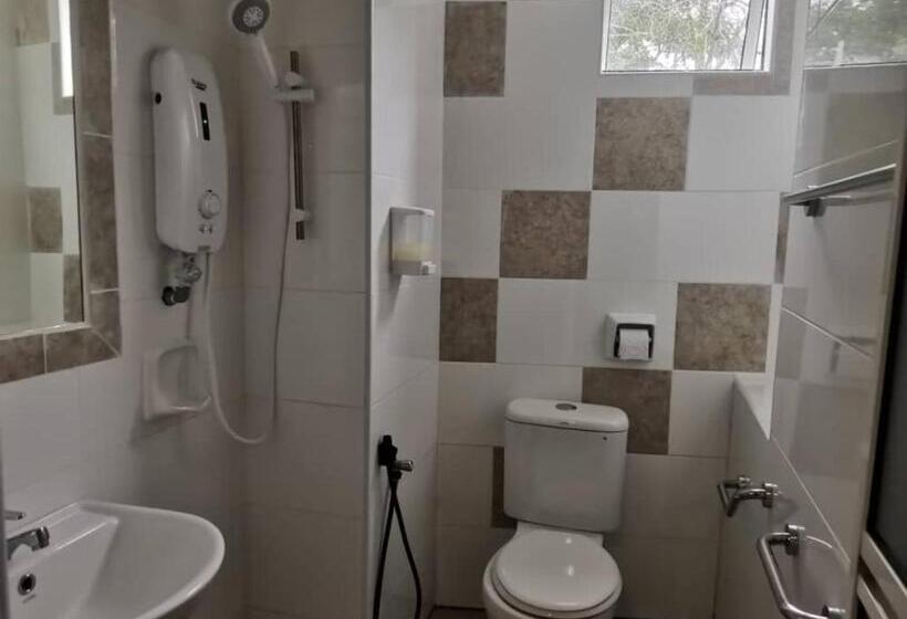 スタンダード４人部屋, Sun Inns Permas Jaya