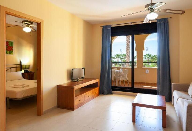 Апартаменты 2 Спальни Вид на Море, Apartamentos Playamarina