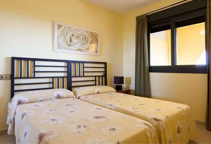 Апартаменты 2 Спальни, Apartamentos Playamarina