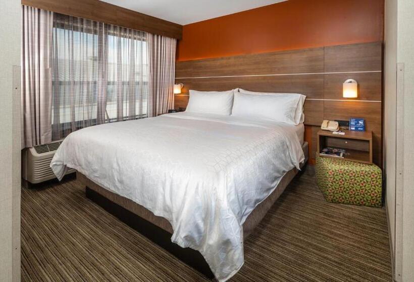 Люкс Кровать Кинг, Holiday Inn Express Hotel & Suites Pasco Tricities, An Ihg