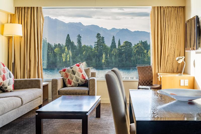 带大床的套房, Crowne Plaza Queenstown, An Ihg
