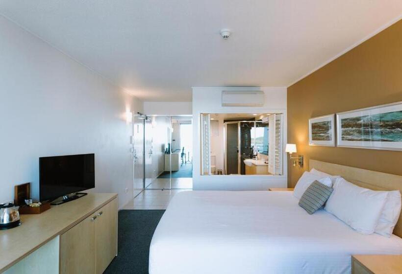اتاق استاندارد با چشم‌انداز رودخانه, Ramada Hotel & Suites By Wyndham Ballina Byron