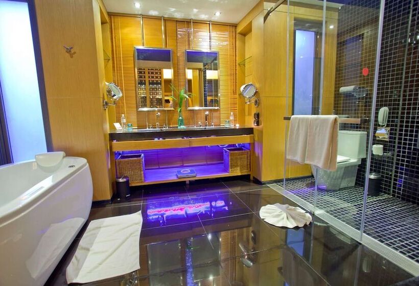 Вилла с 1 спальней и бассейном, Ramada Resort By Wyndham Khao Lak