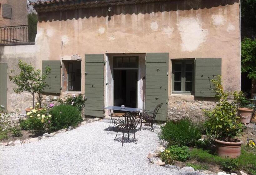 Номер Стандарт, Le Moulin En Provence