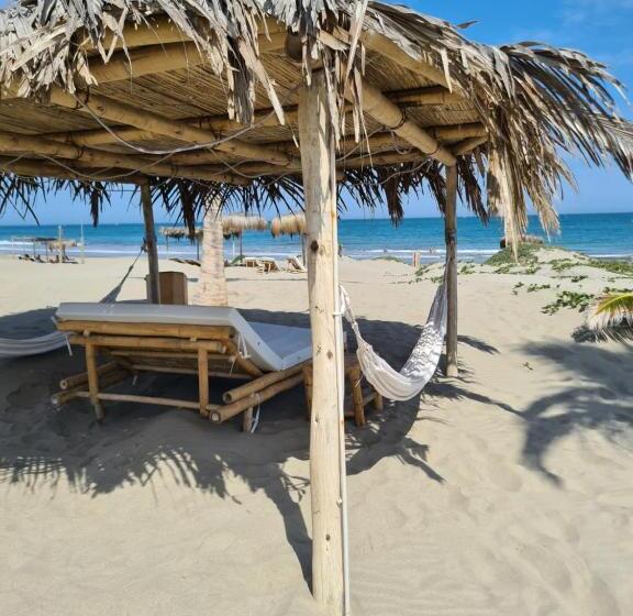 패밀리 방갈로, Maracol Bungalows Vichayito