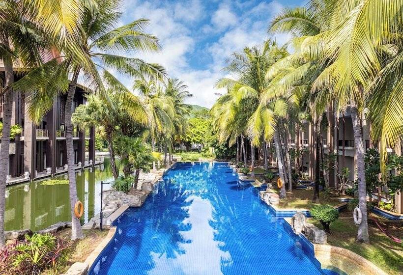 Номер Deluxe Вид на Бассейн, Pullman Sanya Yalong Bay Villas & Resort