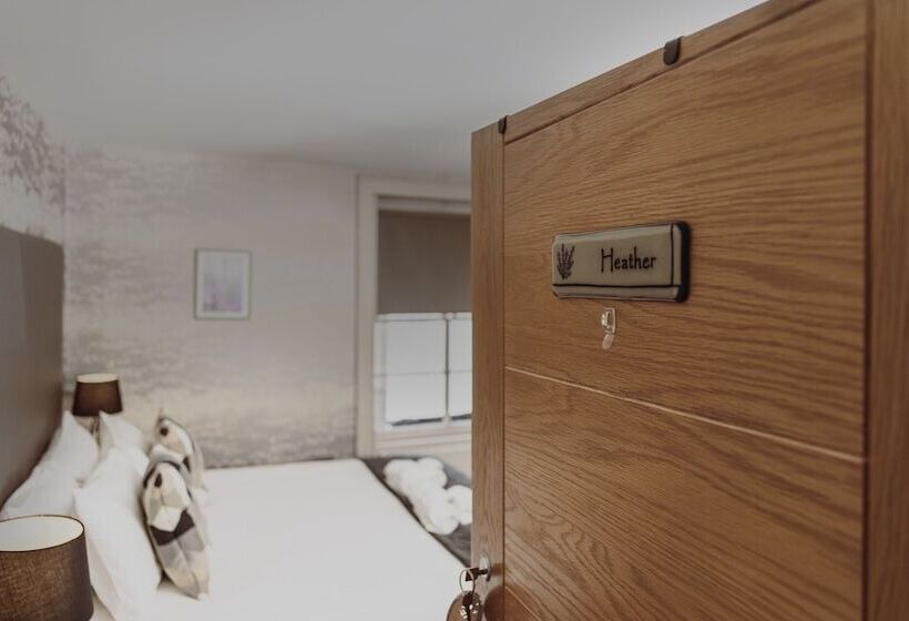 Студия Superior, The Tower Gastro Pub & Apartments