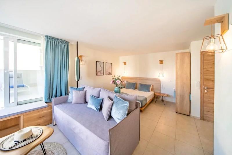 سوییت جونیور با چشم‌انداز دریا, Rainbow Apartments