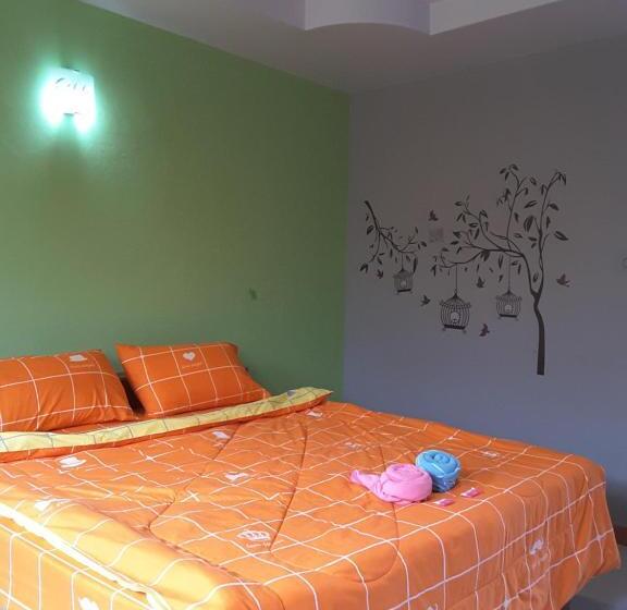 Номер Deluxe Кровать Кинг, สิชล บ้านอุ๊ รีสอร์ท